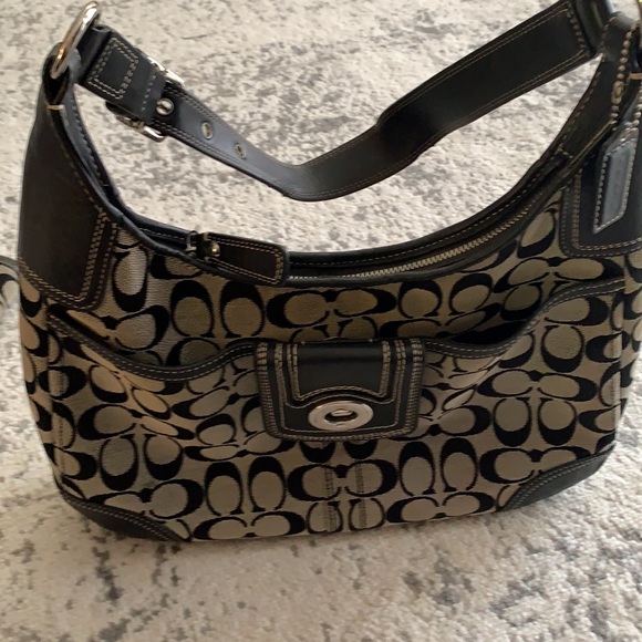 GENUINE Coach bag + matching wallet - Picture 2 of 10